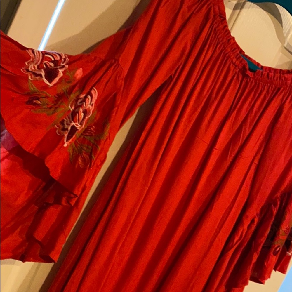 Dress - Picture 3 of 4